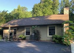 Fox Lake Ln, La Follette TN