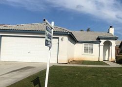 Pre-foreclosure Listing in REDWOOD MEADOW DR BAKERSFIELD, CA 93308