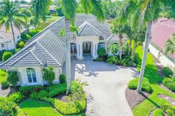 Pre-foreclosure in  OLDE CYPRESS DR Naples, FL 34119