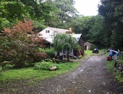 Pre-foreclosure Listing in TRENTON RD HEWITT, NJ 07421