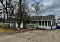 Pre-foreclosure in  DUNN DR Holland, OH 43528