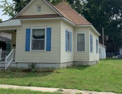 Pre-foreclosure in  S 9TH ST Independence, KS 67301