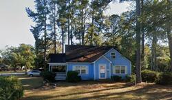 Pre-foreclosure Listing in E CAVENAUGH ST WALLACE, NC 28466
