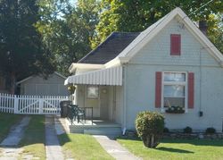 Pre-foreclosure in  E 41ST ST Latonia, KY 41015