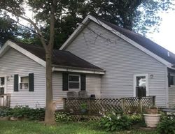 Pre-foreclosure in  W COURTLAND DR Silver Lake, IN 46982