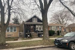 Pre-foreclosure in  S CLAREMONT AVE Chicago, IL 60636