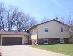 Pre-foreclosure in  WINCHESTER DR Freeport, IL 61032