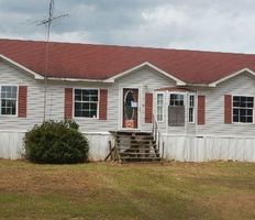 Pre-foreclosure in  SWINDLE LOOP RD Oakman, AL 35579