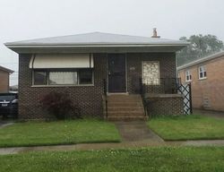 Pre-foreclosure in  SAGINAW AVE Calumet City, IL 60409