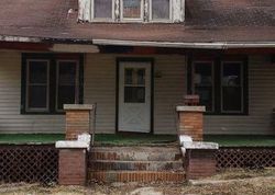 Pre-foreclosure in  VALLEY ST Chester, IL 62233