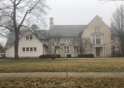 Pre-foreclosure Listing in N SHERIDAN RD LAKE FOREST, IL 60045
