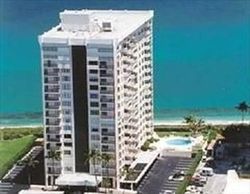 Pre-foreclosure in  N OCEAN DR  West Palm Beach, FL 33404