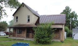 Pre-foreclosure in  N BUCKEYE ST Fairmount, IN 46928