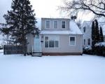 Pre-foreclosure in  MAPLE LEAF DR Cleveland, OH 44125