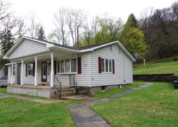 Pre-foreclosure Listing in 2ND ST VINTONDALE, PA 15961