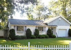 Pre-foreclosure in  GRAVEL RD Webster, NY 14580