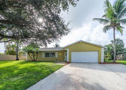 Pre-foreclosure in  BUTTERCUP CIR S Palm Beach Gardens, FL 33410
