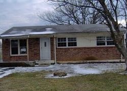 Pre-foreclosure in  YELLOW PINE DR Louisville, KY 40229