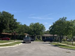  Mapledale Cir, Dallas TX