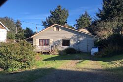  Nw Mast Ave, Lincoln City OR