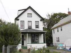 Pre-foreclosure in  MAPLE AVE Hempstead, NY 11550