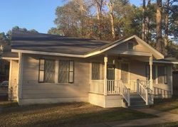 Pre-foreclosure in  RUSTIC WAY DR Shreveport, LA 71106