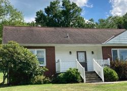 Pre-foreclosure Listing in CASSINGHAM HOLLOW DR COSHOCTON, OH 43812