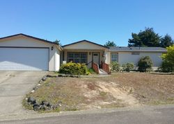 Pre-foreclosure in  XYLO ST Florence, OR 97439