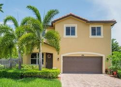 Pre-foreclosure in  SW 250TH TER Homestead, FL 33032