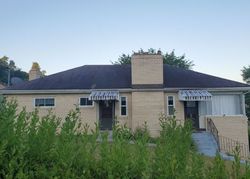 Pre-foreclosure in  THORNE RD Washington, PA 15301
