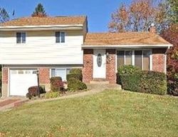 Pre-foreclosure Listing in SUTHERLAND RD HICKSVILLE, NY 11801
