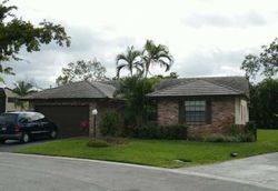  Cypress Run Cir, Pompano Beach FL