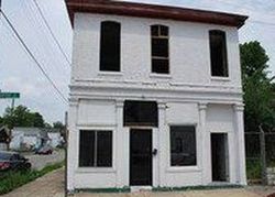 Pre-foreclosure in  GRIFFITHS AVE Louisville, KY 40212