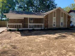 Pre-foreclosure Listing in WHISPER VALLEY DR MEMPHIS, TN 38141