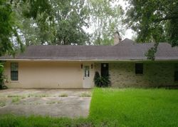 Pre-foreclosure in  SILVERY LN Port Allen, LA 70767