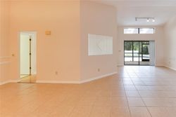 Pre-foreclosure in  STRATFORD MANOR DR Brandon, FL 33510