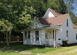 Pre-foreclosure in  W WASHINGTON ST Clinton, IL 61727
