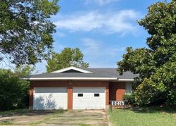 Pre-foreclosure Listing in LAKEVIEW DR SULPHUR, OK 73086