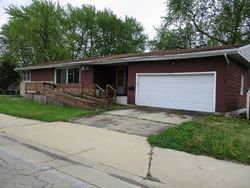 Pre-foreclosure Listing in E NORTH ST BRADLEY, IL 60915