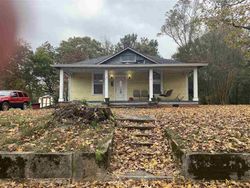 Pre-foreclosure Listing in S JACKSON ST ATHENS, TN 37303