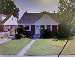 Pre-foreclosure Listing in NEWTON AVE UNIONDALE, NY 11553