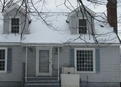 Pre-foreclosure Listing in E HUSTON ST BARBERTON, OH 44203