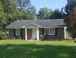 Pre-foreclosure Listing in E OLD MARION HWY FLORENCE, SC 29506