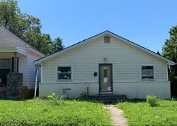 Pre-foreclosure Listing in HELM ST HENDERSON, KY 42420