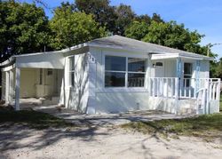 Pre-foreclosure Listing in N 16TH ST FORT PIERCE, FL 34950