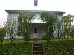 Pre-foreclosure Listing in CROOKSVILLE RD RICHMOND, KY 40475