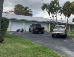 Pre-foreclosure in  SE 22ND AVE Pompano Beach, FL 33062
