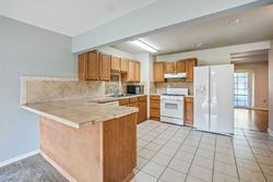 Pre-foreclosure Listing in DENVER DR BATON ROUGE, LA 70810