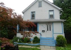 Pre-foreclosure in  CHESTNUT ST Darby, PA 19023