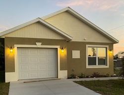 Pre-foreclosure in  HANDY CT Fort Myers, FL 33916